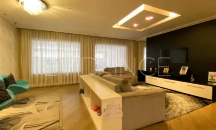 Sobrado à venda no Tatuapé com 253 m² - Quintal espaçoso