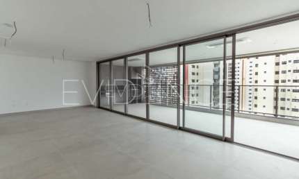 Apartamento Alto Padrão à venda - 4 suítes - 5 vagas no miolo do Anália Franco