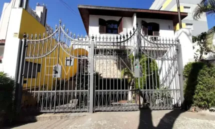 Sobrado à venda junto ao bairro Jardim Anália Franco!!!!