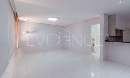 Casa à venda 3 quartos, 3 vagas no Jardim Anália Franco - Oportunidade