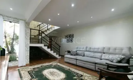 Casa com 3 quartos para alugar na Rua Acaju, 383, Jardim Têxtil, São Paulo