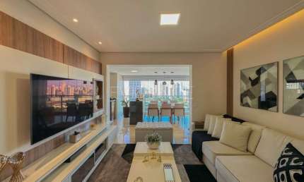 Apartamento Alto Padrão com varanda gourmet na Mooca com 133 m²