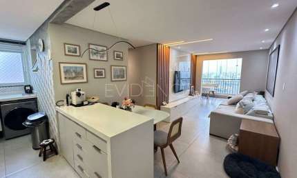 Apartamento com 3 dormitórios e varanda gourmet próximo ao Tatuapé