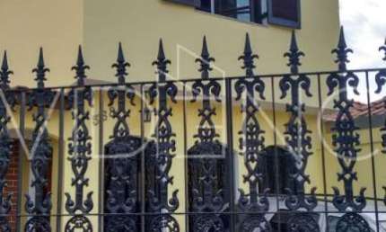 Sobrado comercial para locação comercial ou residencial com 4 vagas no Jardim Textil