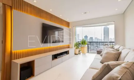 Apartamento à venda com 2 dormitórios e 2 vagas no Tatuapé