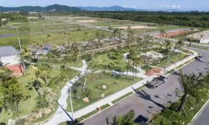 Lote à  venda de 476,01 m² próximo à canasvieiras e ingleses - florianópolis sc