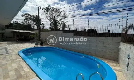 Casa a Venda 4 dormitórios sendo 1 suíte - Bairro Capoeiras