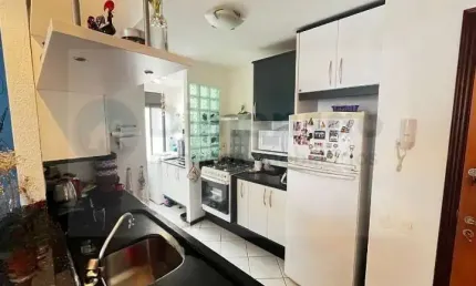 Apartamento a  Venda  de 3 dormitórios ( 1 suíte) Bairro Itacorubi Florianópolis