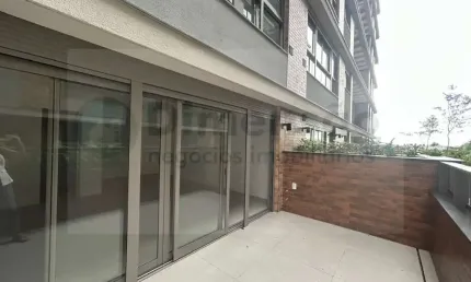 Apartamento de 1 dormitório com vaga de garagem no Estreito