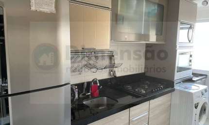 APARTAMENTO DE 3 DORMITÓRIOS MOBILIADO NO BAIRRO AGRONÔMICA - FLORIANÓPOLIS