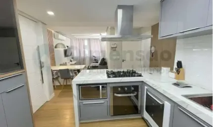 Apartamento com 3 dormitorios no centro de florianopolis