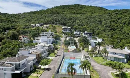 Terreno em condomínio fechado em florianópolis, no bairro córrego grande