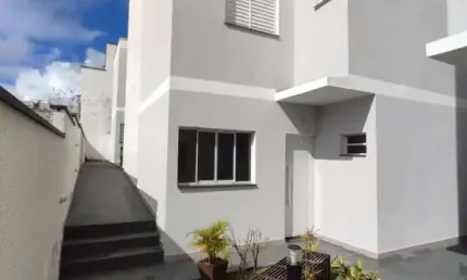 Casa nova com 2 suites na Vila São Paulo em Mogi das Cruzes
