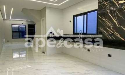 Apartamento de Alto Padrão com Vista Mar e Acabamento Premium