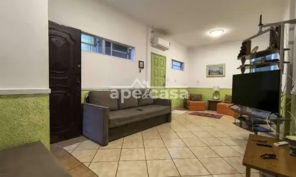 Sua Casa dos Sonhos em Praia Grande: Mobiliada e com Espaço Gourmet!