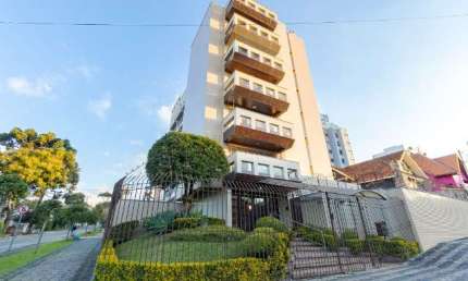 4 DORMS SENDO 2 SUITES - AMPLA SACADA - 2 VAGAS PARALELAS