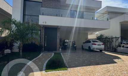 Casa em condomínio fechado com 3 quartos para alugar na Rua Carlos Tontoli, Swiss Park, Campinas, 258 m2 por R$ 12.500
