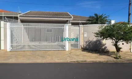 Casa com 3 quartos à venda no Parque Santa Marta, São Carlos , 212 m2 por R$ 894.000