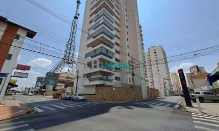 Apartamento com 3 quartos à venda no Centro, São Carlos  por R$ 795.000