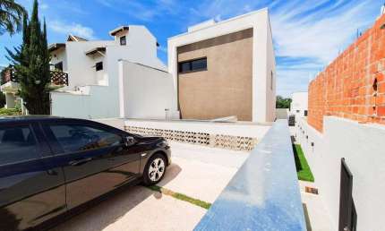 Casa à venda no Condomínio Ilha das Águas - Salto/SP