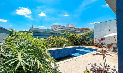 Casa à venda no Condomínio Portal dos Bandeirantes - Salto/SP