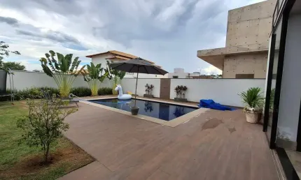 Casa à venda no Condomínio Portal dos Bandeirantes - Salto/SP