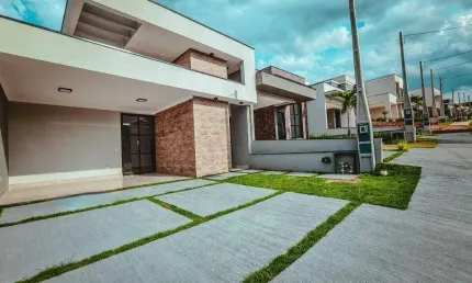 Casa de Condomínio com 3 Quartos e 3 banheiros à Venda, 140 m² por R$ 1.100.000