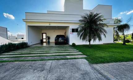 Casa à venda no Condomínio Residencial Central Parque - Salto/SP
