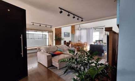 Casa à venda no Condomínio Lagos D'icaraí - Salto/SP
