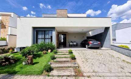 Casa para locação e a venda no Condomínio Lagos D'icaraí - Salto/SP