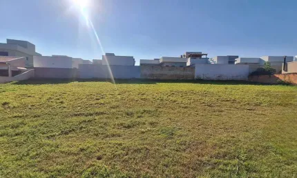 Terreno à venda no condomínio lagos d?icaraí - salto/sp