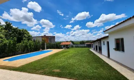 CHÁCARA À VENDA NO JARDIM DAS NAÇÕES - SALTO/SP OPORTUNIDADE!!! Ótimo Custo Benefício - Tranquilidade de Chácara muito próx ao Centro da cidade. Lind