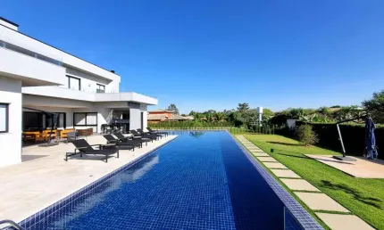 Casa à venda no Condomínio Haras Paineiras - Salto/SP