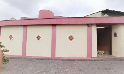 Casa residencial ou comercial à venda no Bairro Brasil em Itu/SP. Oportunidade para consultório médico.