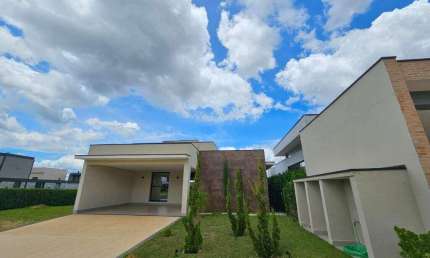 Casa para venda e locação no Condomínio Villas do Golfe - Itu/SP