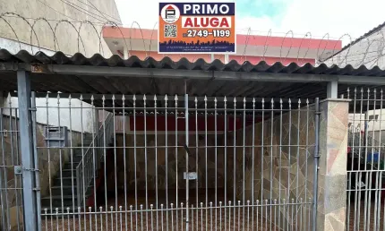 Casa Térrea com 2 dormitórios - uma vaga de garagem - aceita depósito caução