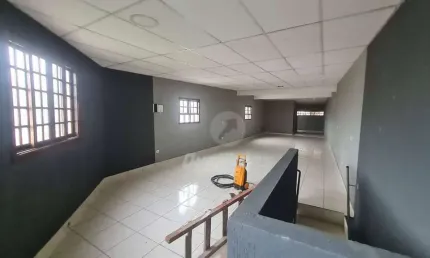 Sobrado com 3 dormitórios para alugar, 220 m² por R$ 3.500,00/mês - Vila Independência - Mauá/SP