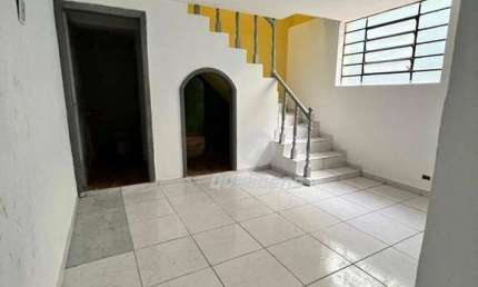Sobrado com 3 dormitórios para alugar, 301 m² por R$ 4.907,70/mês - Vila Assunção - Santo André/SP