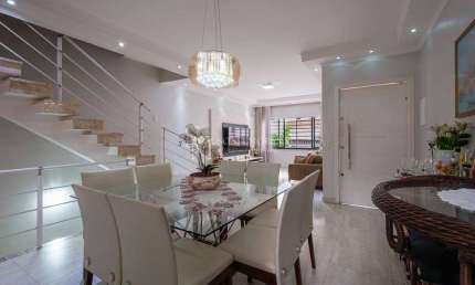 Sobrado para venda com 3 quartos, sendo 3 suítes, 160m² bairro Santana