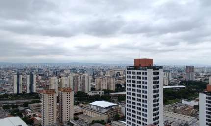 Apartamento de 54m², 2 quartos (Sendo 1 suite), varanda e vaga na Mooca/Sp (Use seu FGTS)