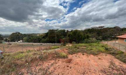 Chácara 2555 m² - Condomínio Rancho Grande - Mateus Leme/MG.
