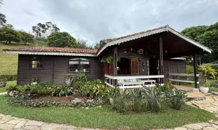 Sítio com 4 dormitórios à venda, 430000 m² por R$ 2.200.000 - Zona Rural - Florestal/MG