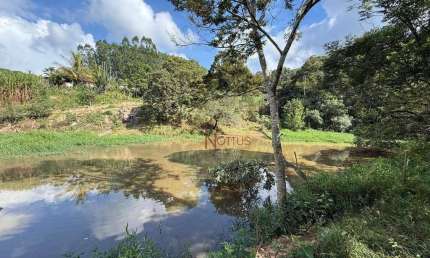 Sítio com 3 dormitórios à venda, 160000 m² por R$ 650.000 - Azurita - Mateus Leme/MG