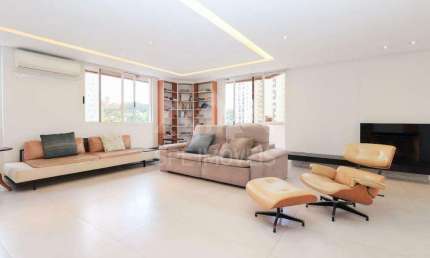 Apartamento de alto padrão em Pinheiros | 204m² | 2 suítes | 4 vagas