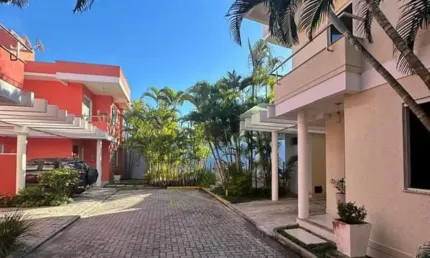 Casa em condomínio fechado com 3 quartos à venda no Centro, Porto Seguro 