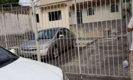Casa para Venda em Rio de Janeiro, Campo Grande, 1 dormitório, 1 banheiro, 1 vaga