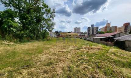 Terreno à venda com 1900m² no bairro Santa Cândida - CURITIBA / PR