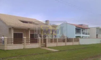 Casa com 3 dormitórios à venda com 222.92m² por R$ 1.100.000,00 no bairro Impera