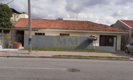 Terreno com duas casas no bairro Alto Tarumã em Pinhais/PR
