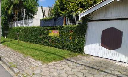 Terreno no Centro de Pinhais/PR - Ideal para construção de empreendimento reside
